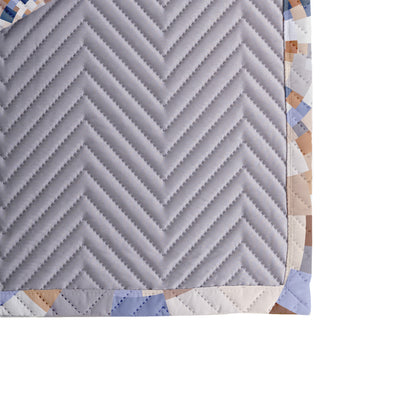 Modern Quilted Placemat "SCHATT INVERSION" col. Mirage - Stylish Table Decor for Every Occasion